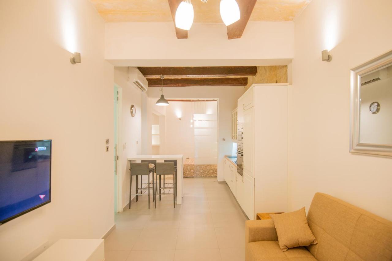 Valletta Most Central Studio Apartment 16Th-Century Building Екстериор снимка