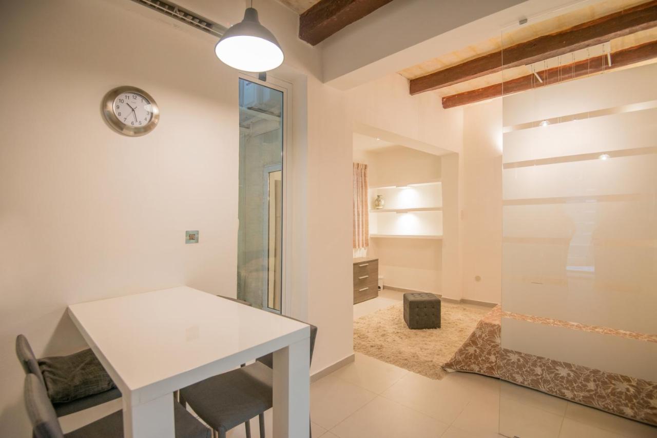 Valletta Most Central Studio Apartment 16Th-Century Building Екстериор снимка